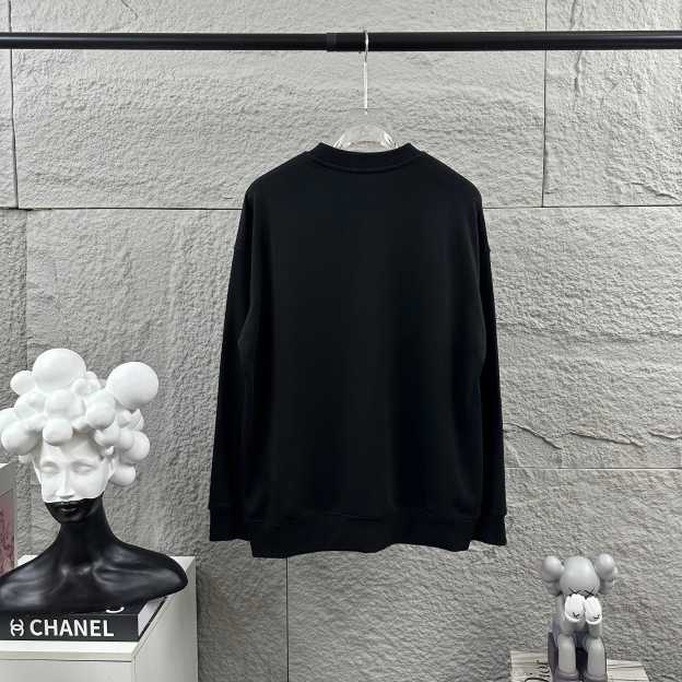 エルメス「Hermès」グラフィティ ホース プルオーバー スウェットシャツ