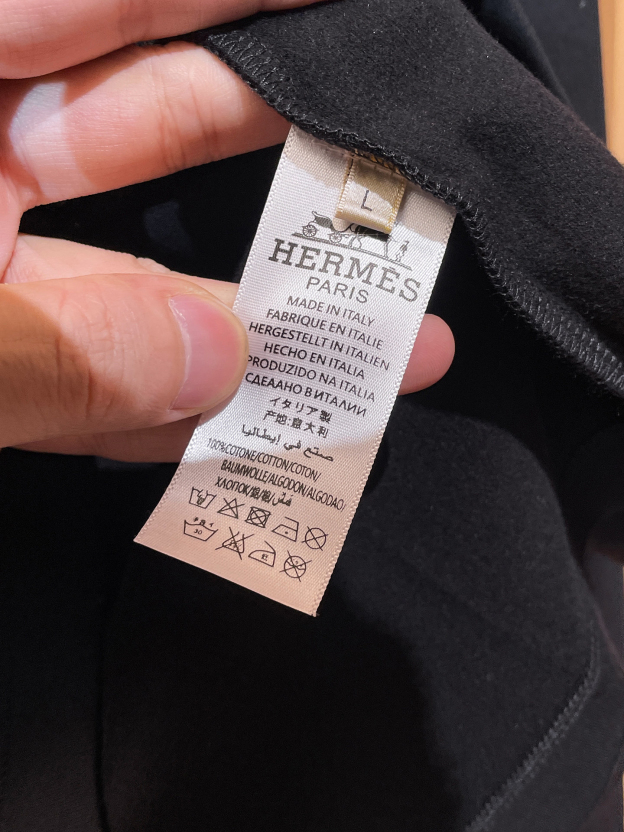 エルメス「Hermès」エンブロイダリー ロゴ スウェットシャツ