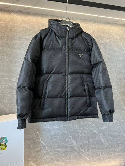 プラダ「Prada」ジャカード フード付き ダウンジャケット