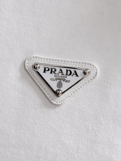 プラダ「Prada」ハイデンシティ モダール スウェットシャツ