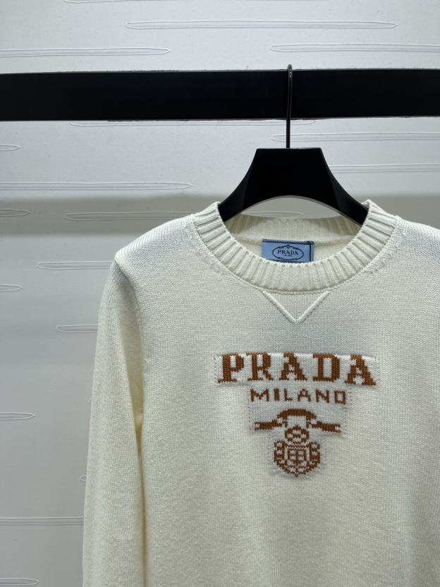 プラダ「Prada」レター ロゴ クルーネック セーター