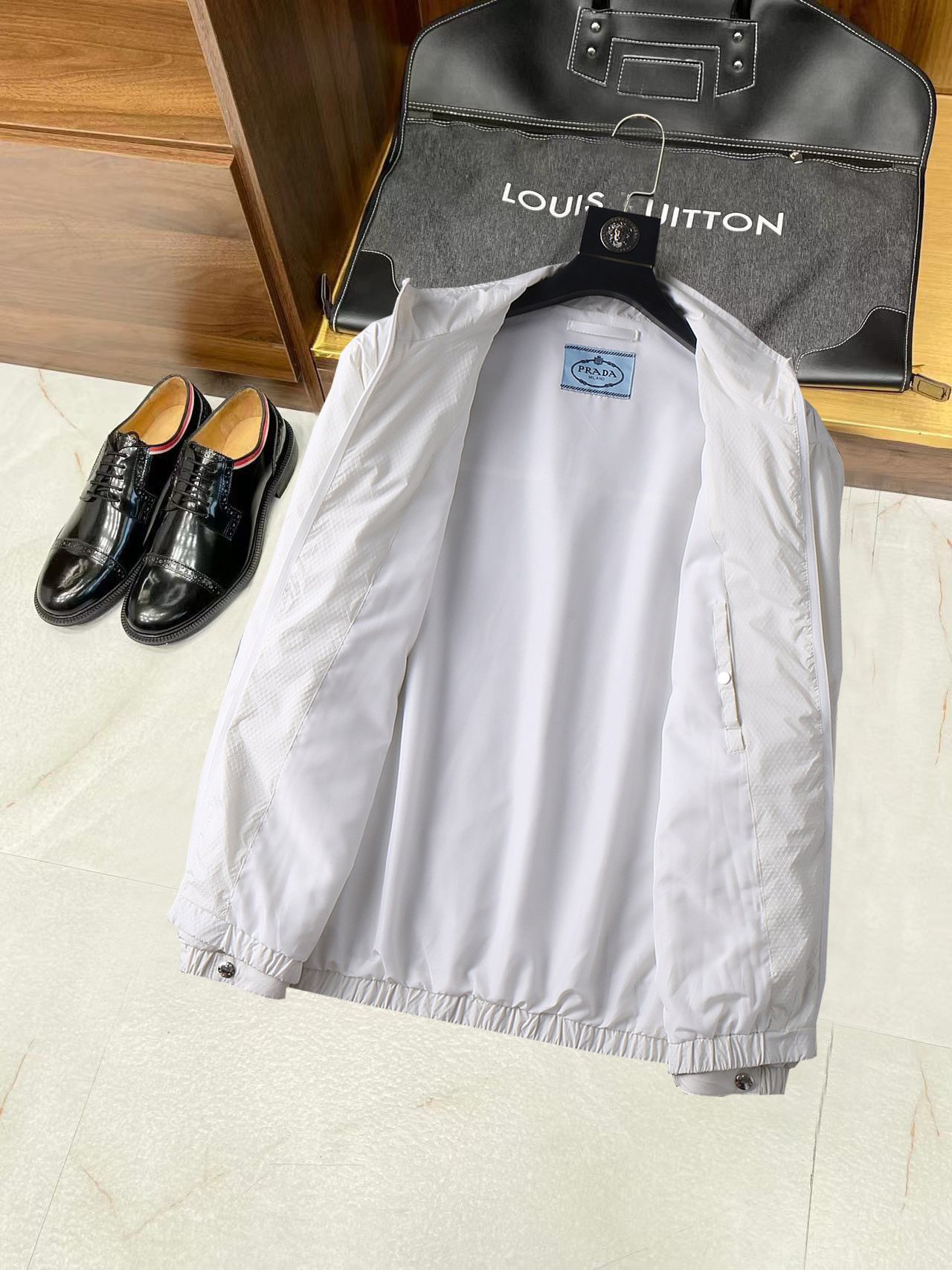 プラダ「Prada」テクニカル ジャケット