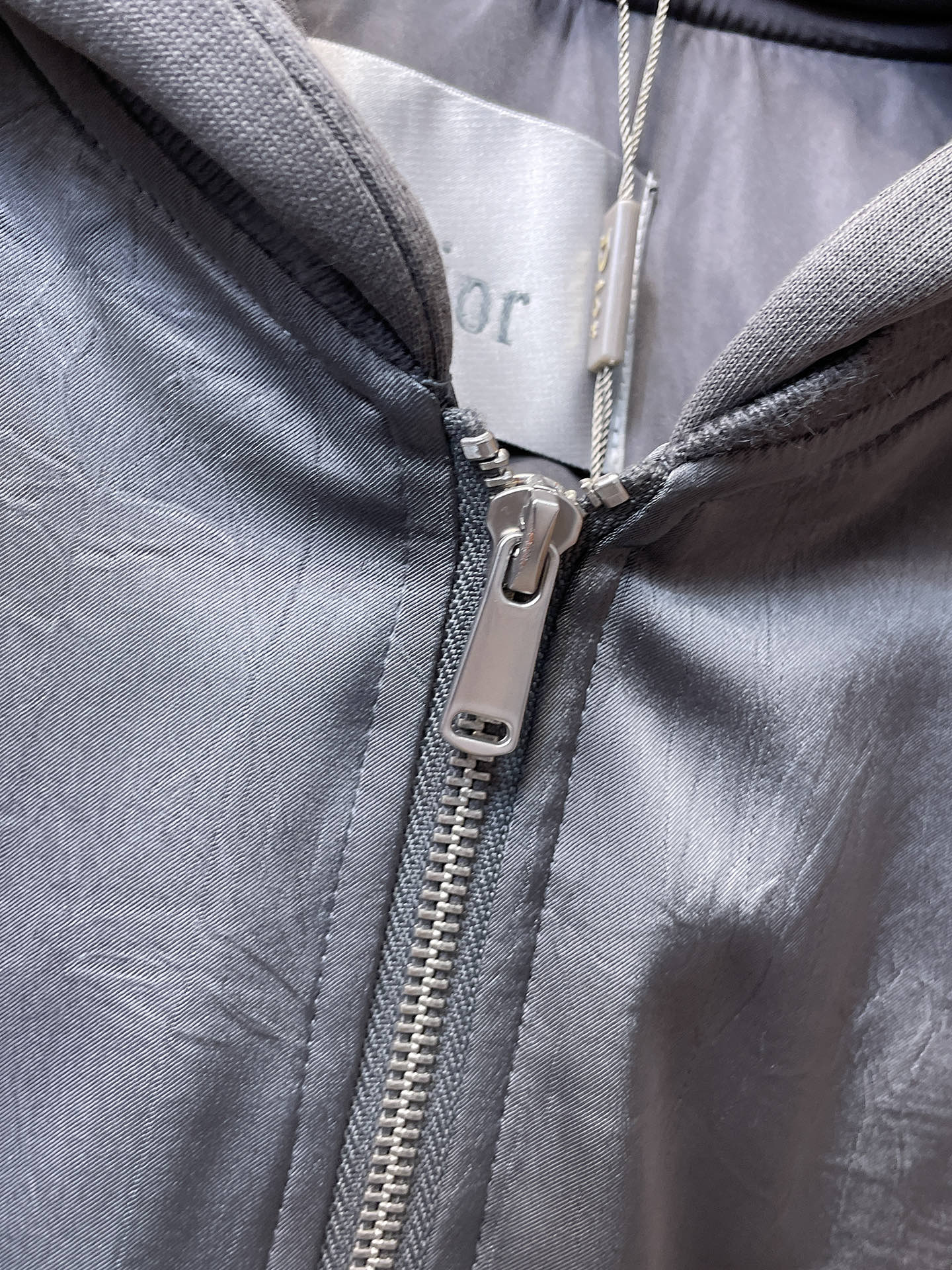 ディオール「Dior」テクニカル ジャカード ダウン ジャケット