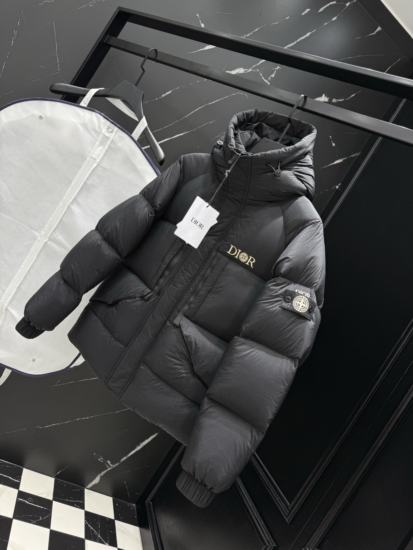 ディオール「Dior」ダウンブルゾン