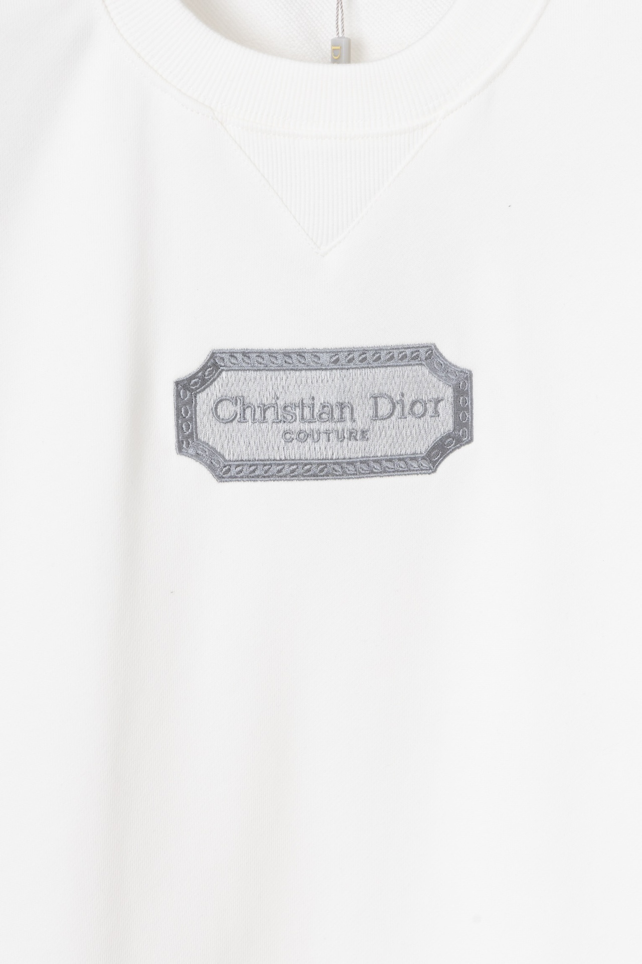 ディオール「Dior」シグネチャー シルバー エンブレム スウェットシャツ