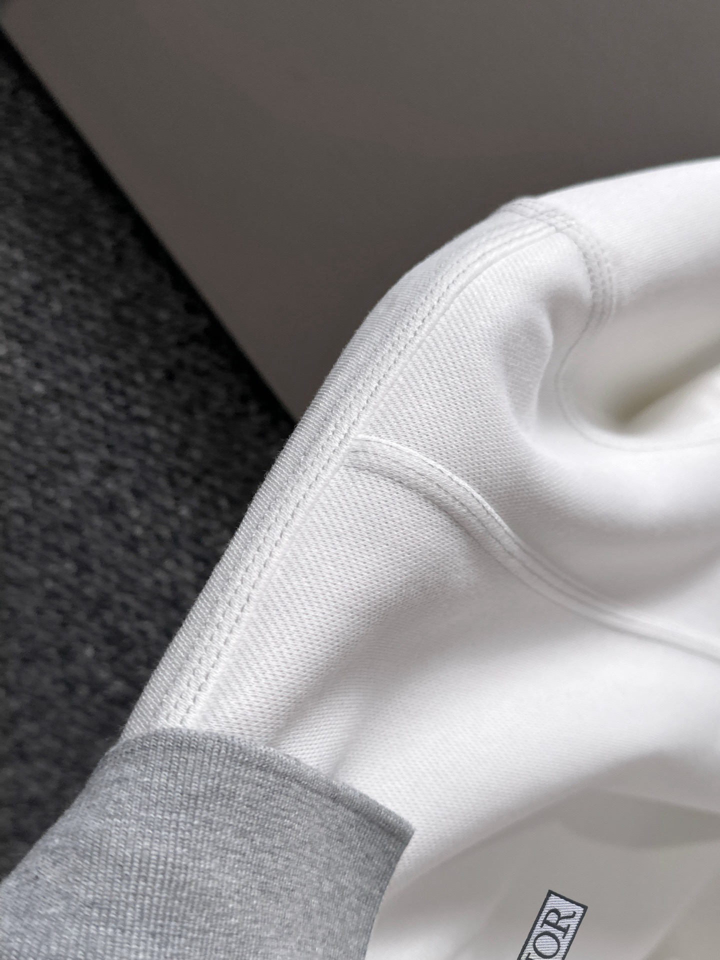 ディオール「Dior」タグ スウェットシャツ ジップカラー