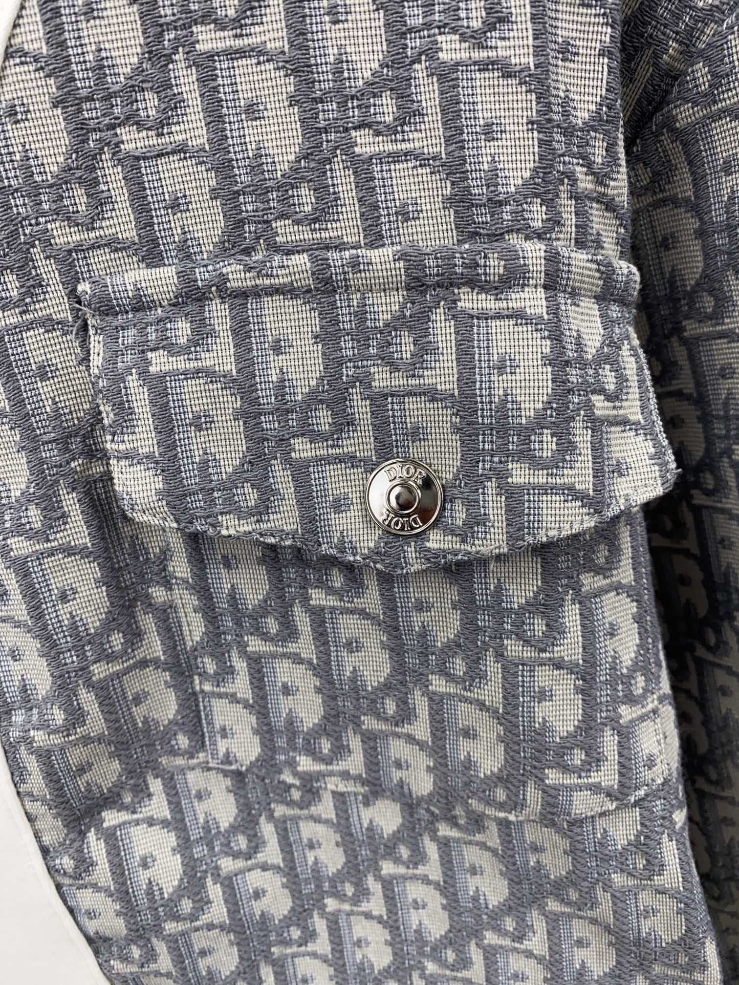 ディオール「Dior」ロゴ スウェットシャツ