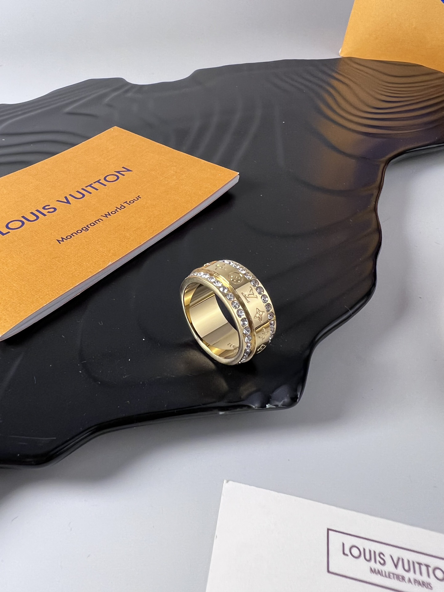 ルイ・ヴィトン「Louis Vuitton」Diamonds Pavé Solitaire リング