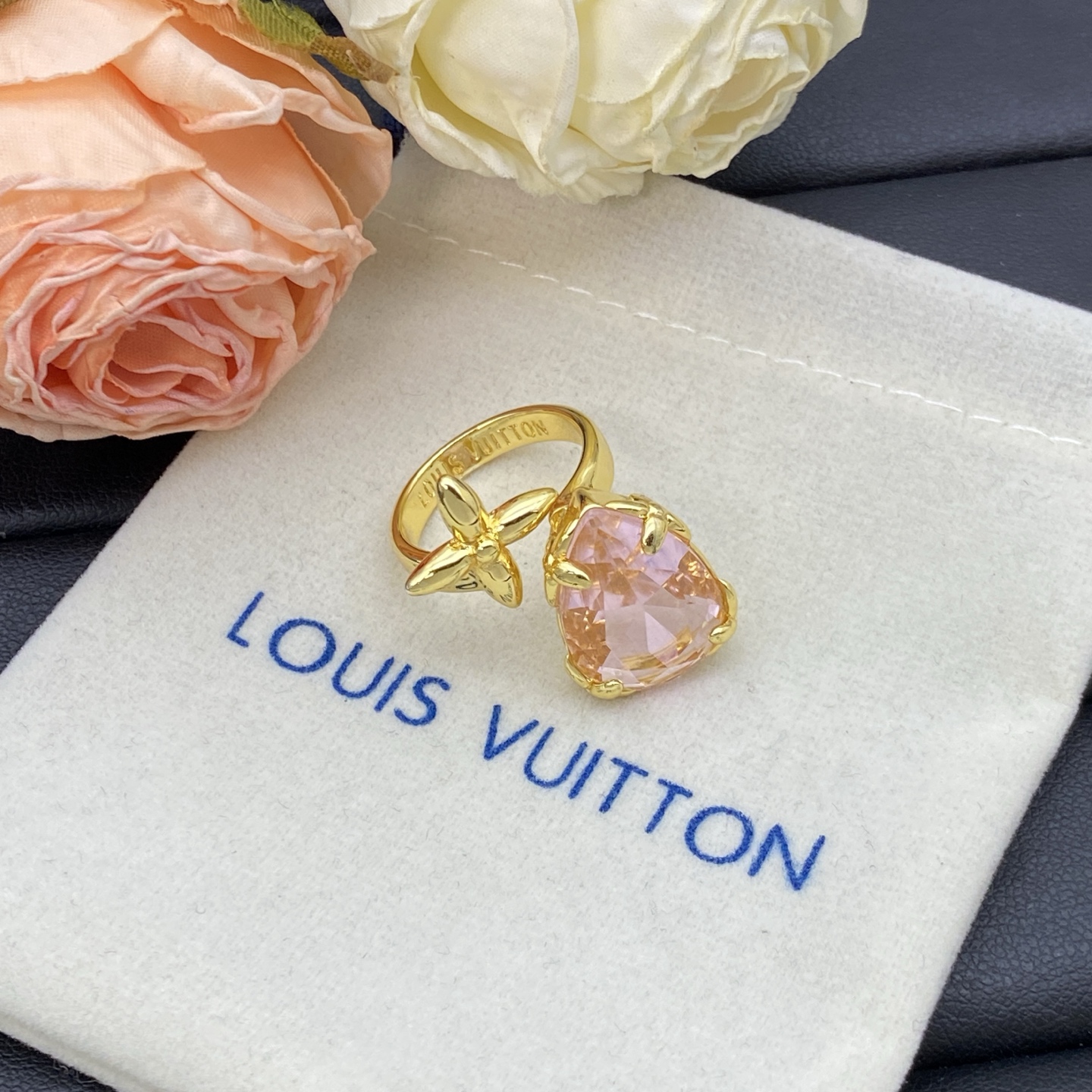 ルイ・ヴィトン「Louis Vuitton」Diamonds Pavé Solitaire リング