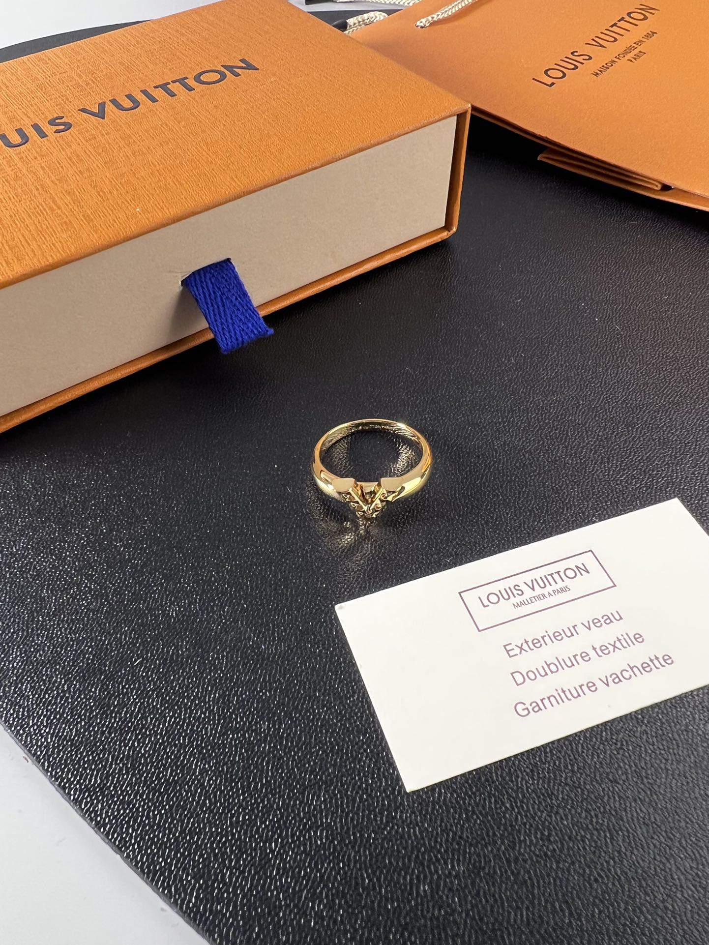 ルイ・ヴィトン「Louis Vuitton」Blossomリング