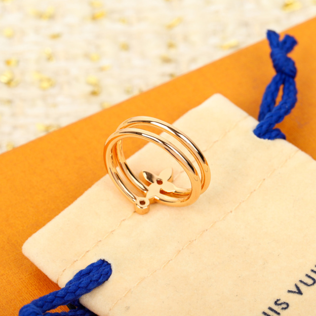 ルイ・ヴィトン「Louis Vuitton」Star Blossom リング