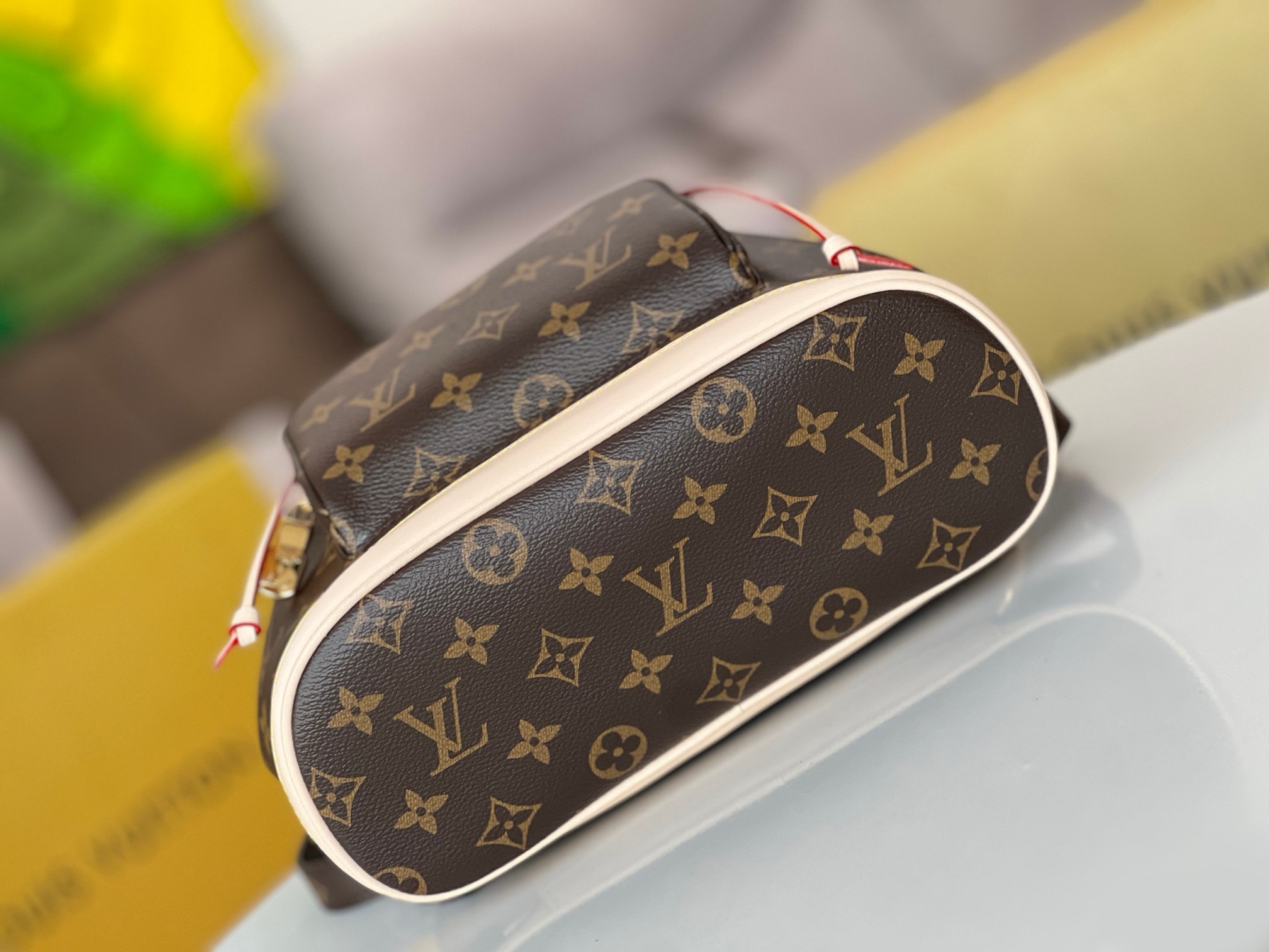 ルイ・ヴィトン(Louis Vuitton) Montsouris PM   m11198