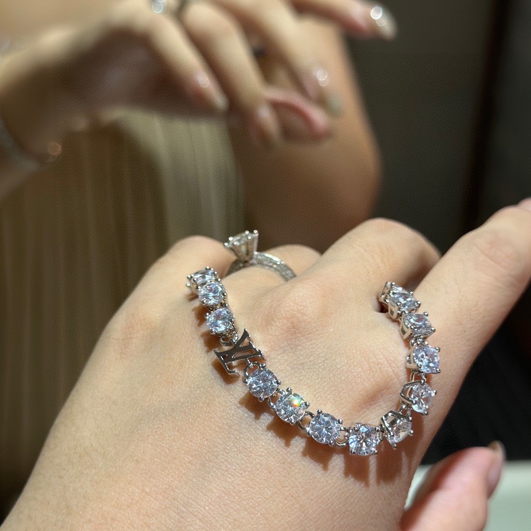 ルイ・ヴィトン「Louis Vuitton」Idylle Blossom フルダイヤ ブレスレット