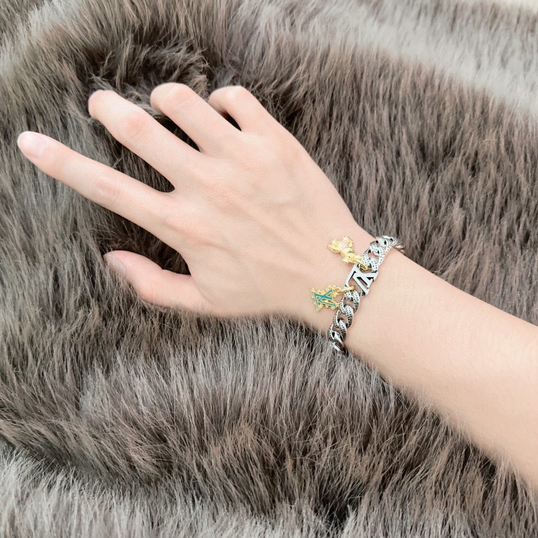 ルイ・ヴィトン「Louis Vuitton」ヴィンテージシルバースタイル ブレスレット