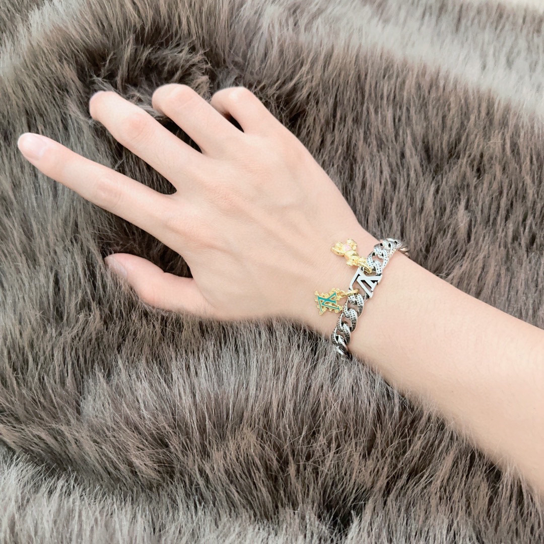 ルイ・ヴィトン「Louis Vuitton」ヴィンテージシルバースタイル ブレスレット