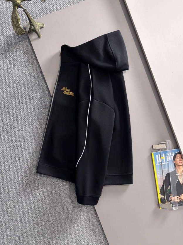 ルイ・ヴィトン「Louis Vuitton」2025 秋冬コレクション トレーナーセットアップ 