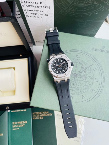 オーデマ ピゲ「Audemars Piguet」ロイヤルオーク オフショア 自動巻きクロノグラフ 42mm