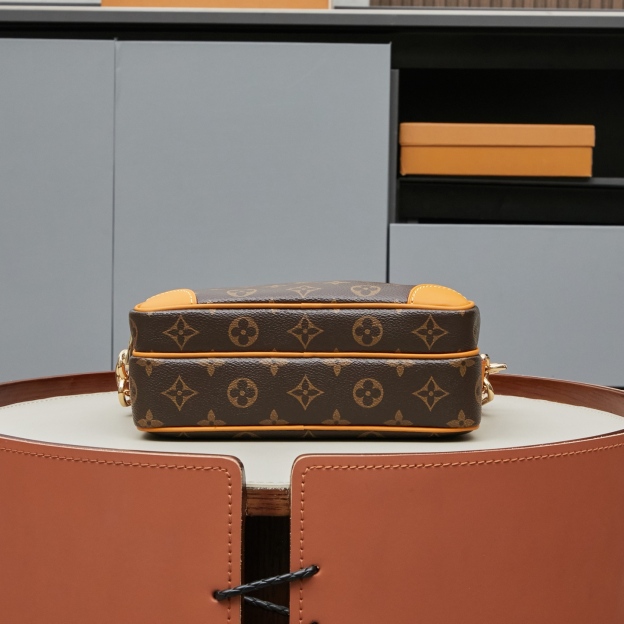 ルイ・ヴィトン「Louis Vuitton」ニル ハンドバッグ