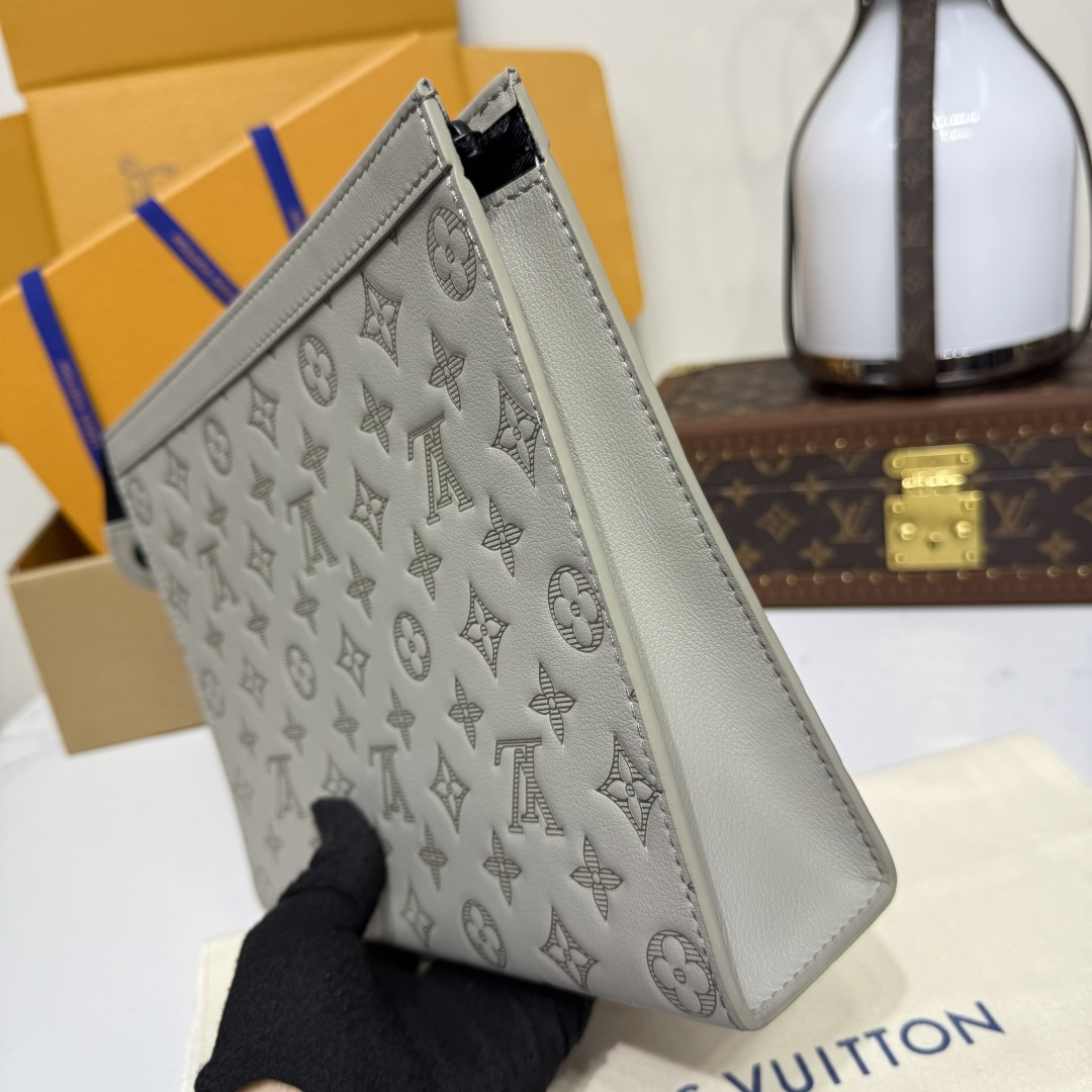 ルイ・ヴィトン「Louis Vuitton」POCHETTE VOYAGE M61692クラッチバッグ