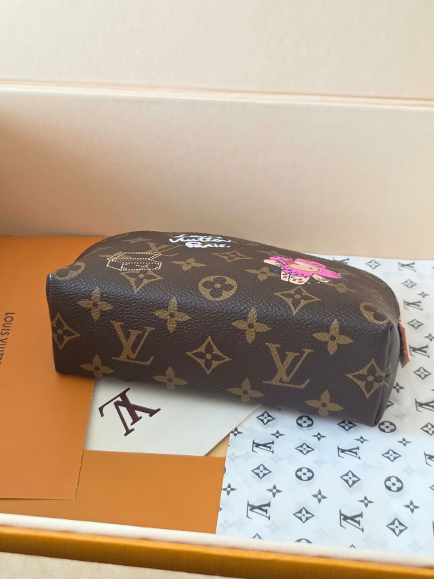 ルイ・ヴィトン「Louis Vuitton」 ポシェット コスメティーク 化粧ポーチ