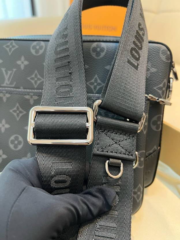 ルイ・ヴィトン「Louis Vuitton」Monogram Eclipse Reverse Trio メッセンジャーバッグ