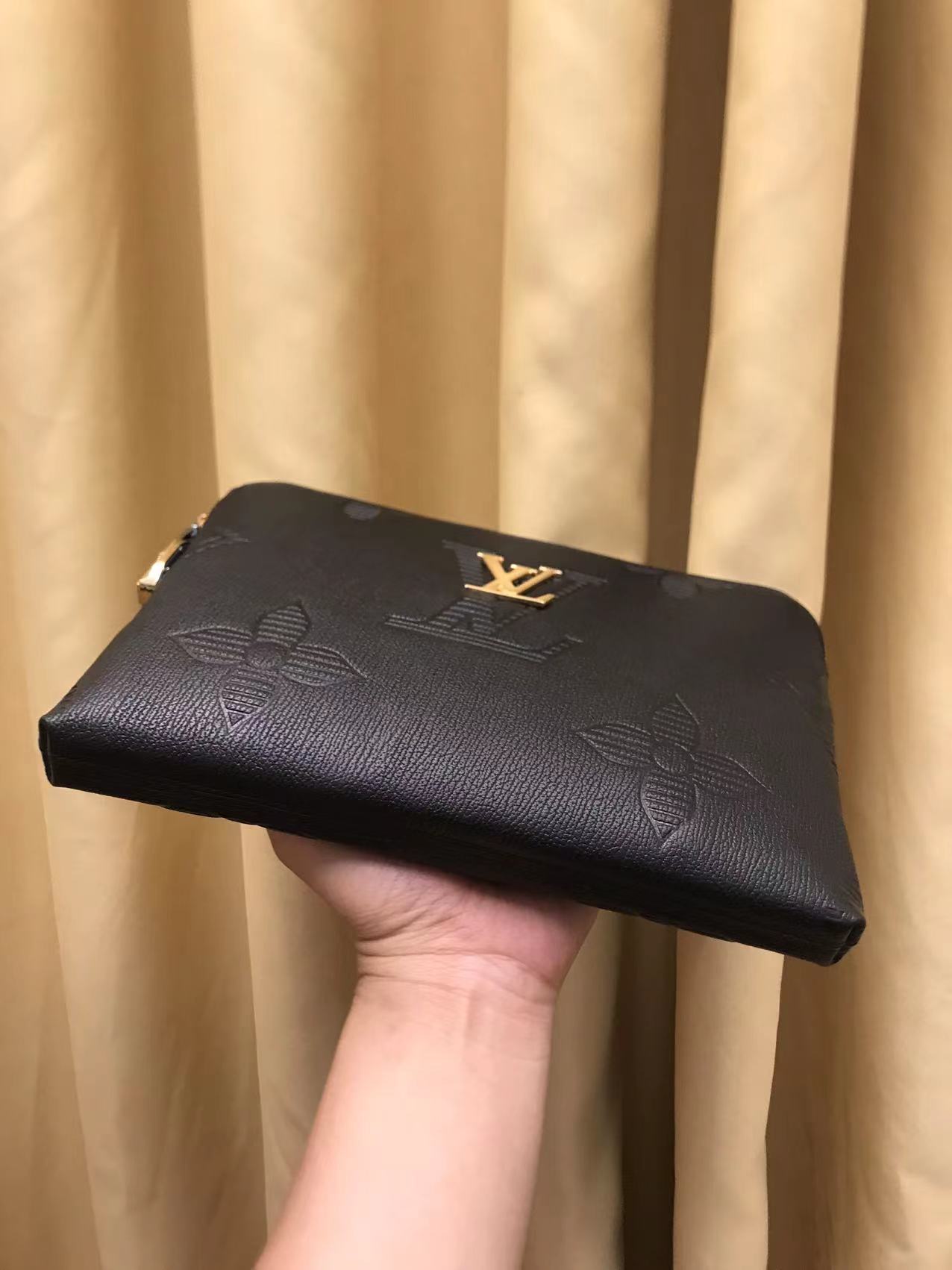 ルイ・ヴィトン「Louis Vuitton」Monogram クラッチバッグ