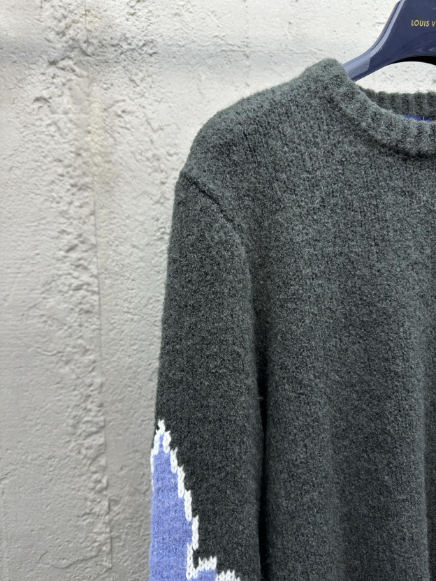 ルイ・ヴィトン「Louis Vuitton」クローバーモチーフ ニットセーター