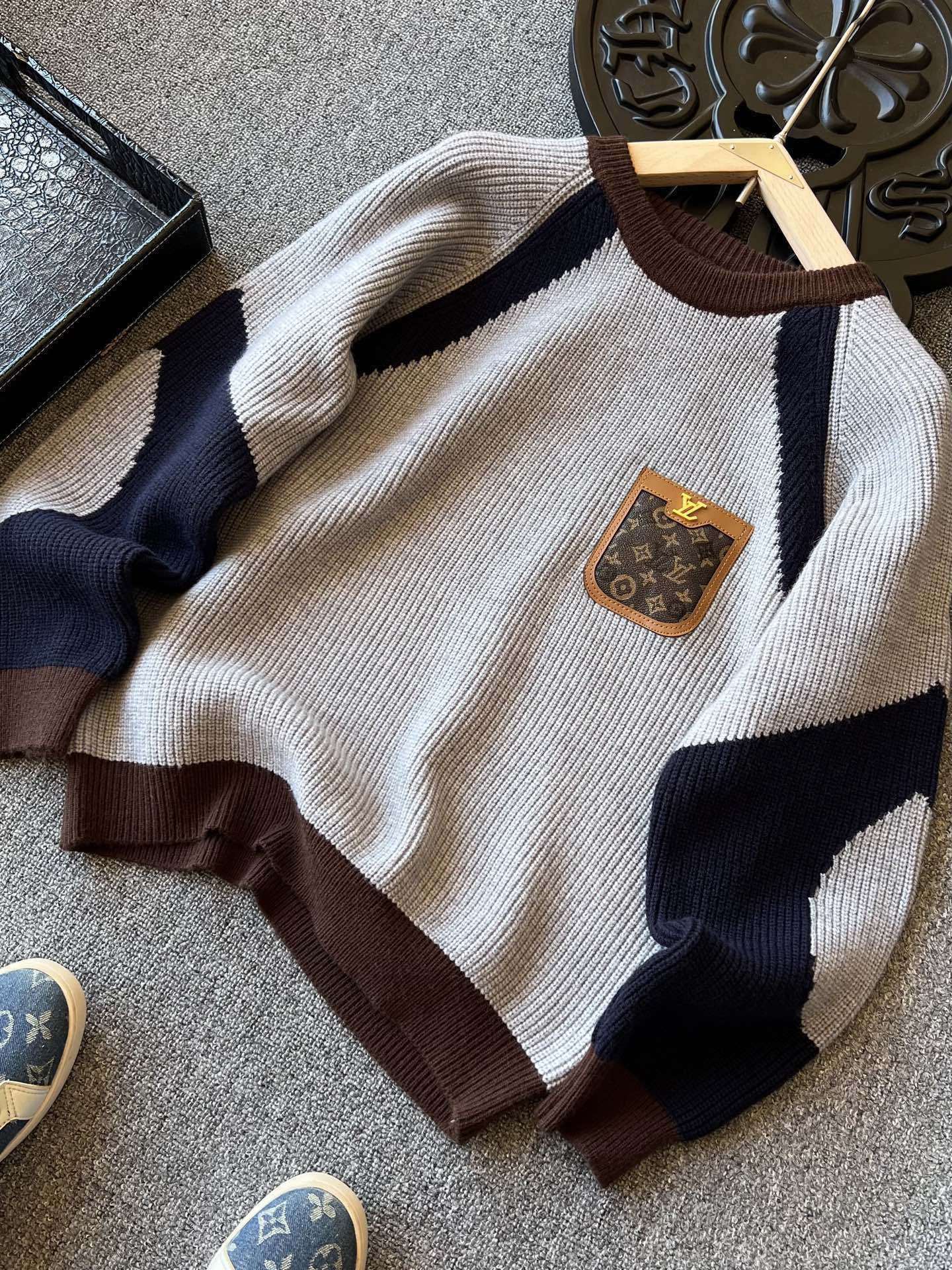 ルイ・ヴィトン「Louis Vuitton」メリノウール カラーストライプ セーター