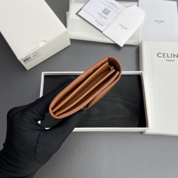 セリーヌ「Celine」Triomphe 財布