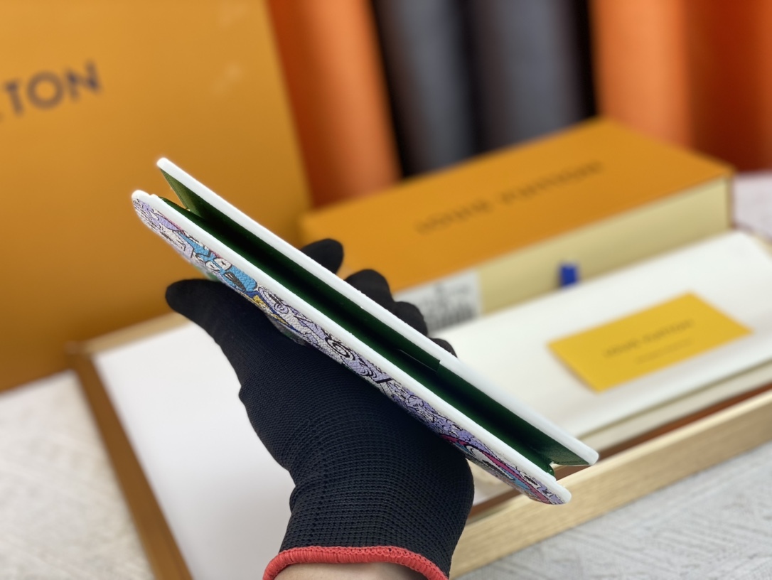 ルイ・ヴィトン「Louis Vuitton」ポルトフォイユ･ブラザ ウォレット