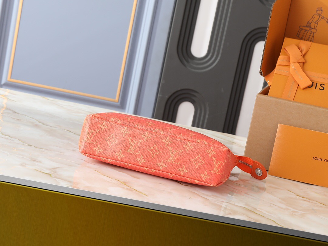 ルイ・ヴィトン「Louis Vuitton」ポシェット･ヴォワヤージュ スープル