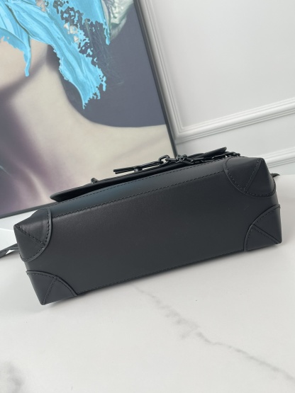 ルイ・ヴィトン「Louis Vuitton」Steamer メッセンジャーバッグ