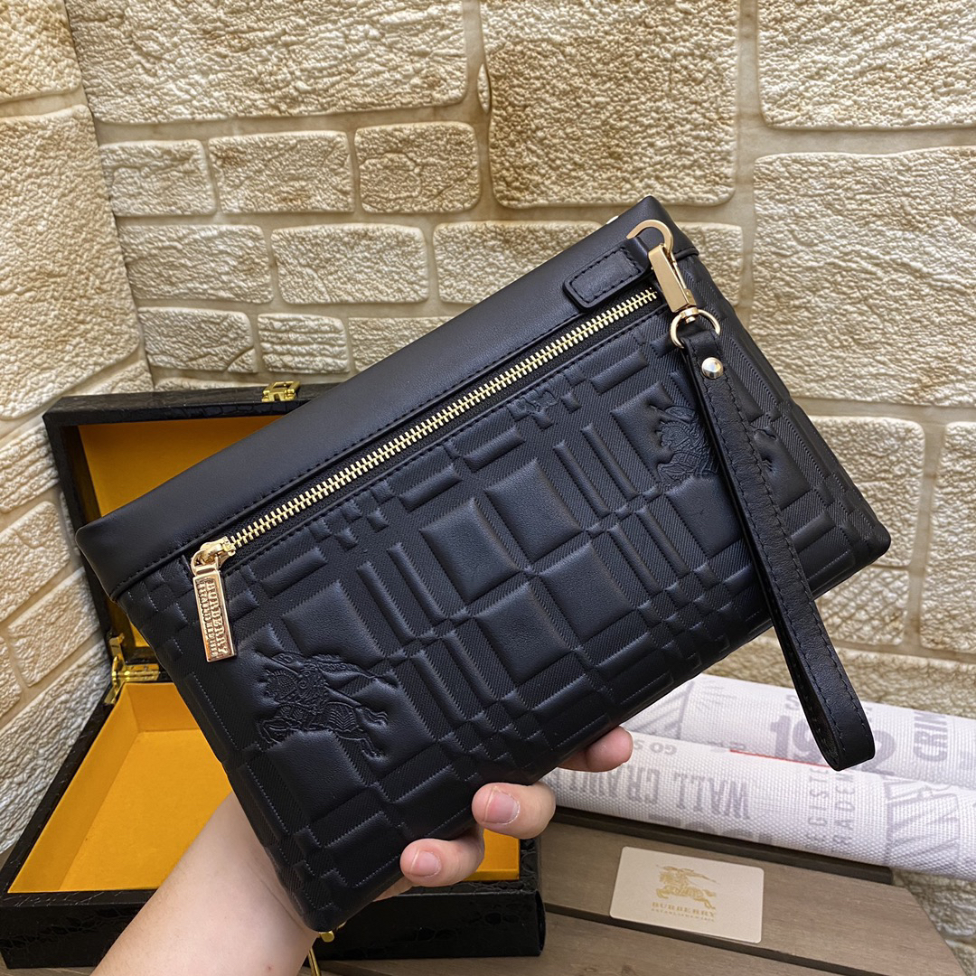 バーバリー「Burberry」メンズ ソフトレザー ポシェット