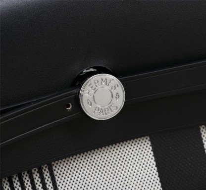エルメス「Hermès」エルバッグ ア・ドス ジップ 30 ルトゥルネ バックパック