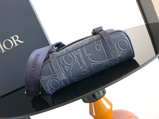 ディオール「Dior」Hit The Road フラップ メッセンジャーバッグ