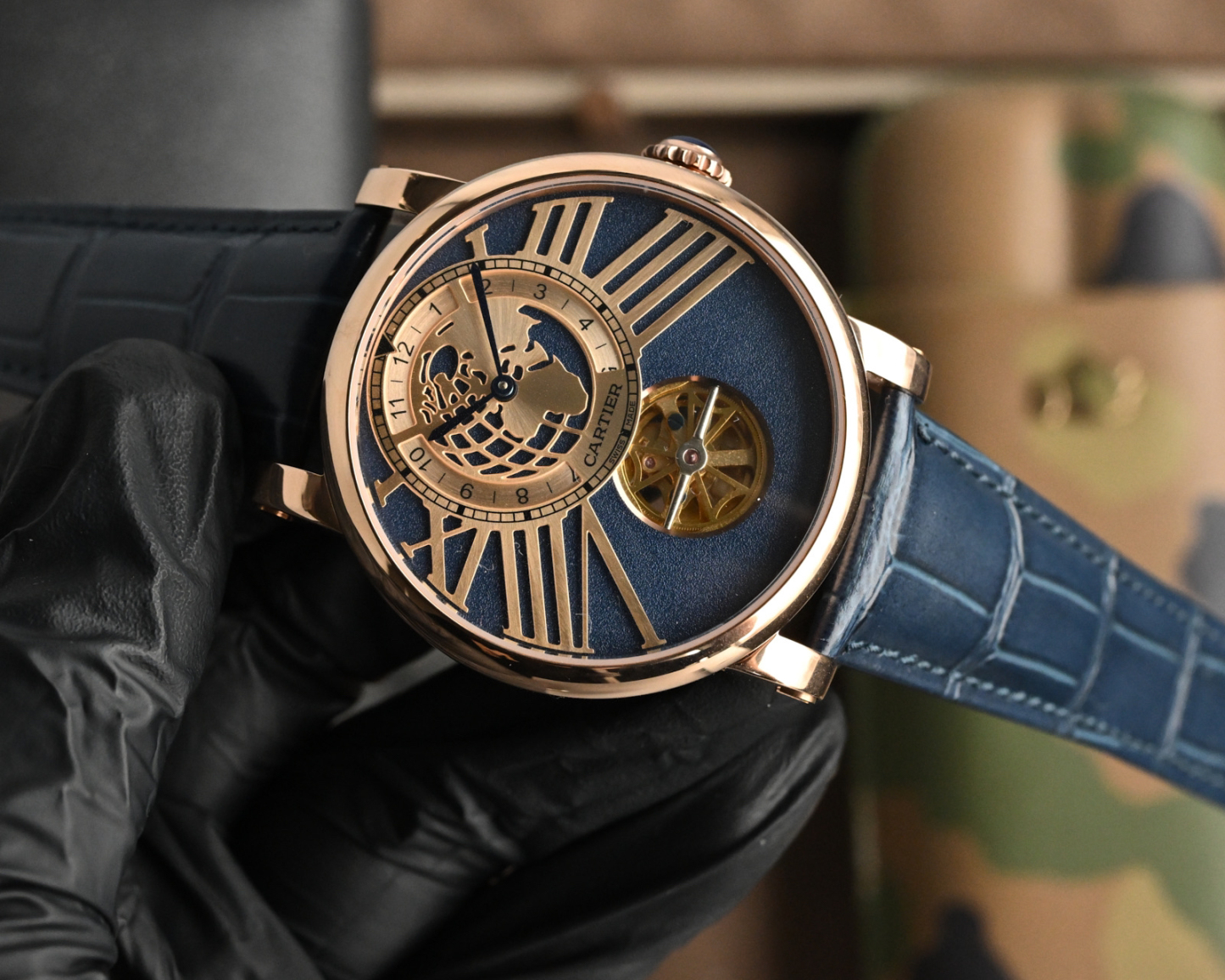 カルティエ「Cartier」アースシリーズ腕時計47mm