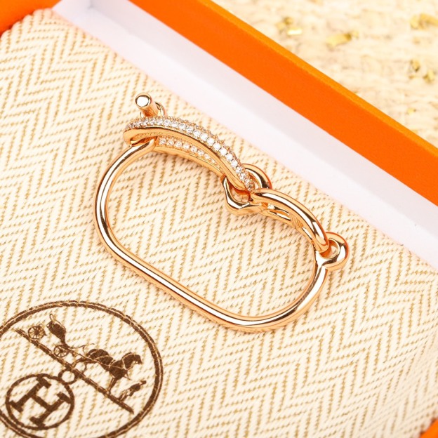 エルメス「Hermès」アイコニック＆クラシック リング コレクション