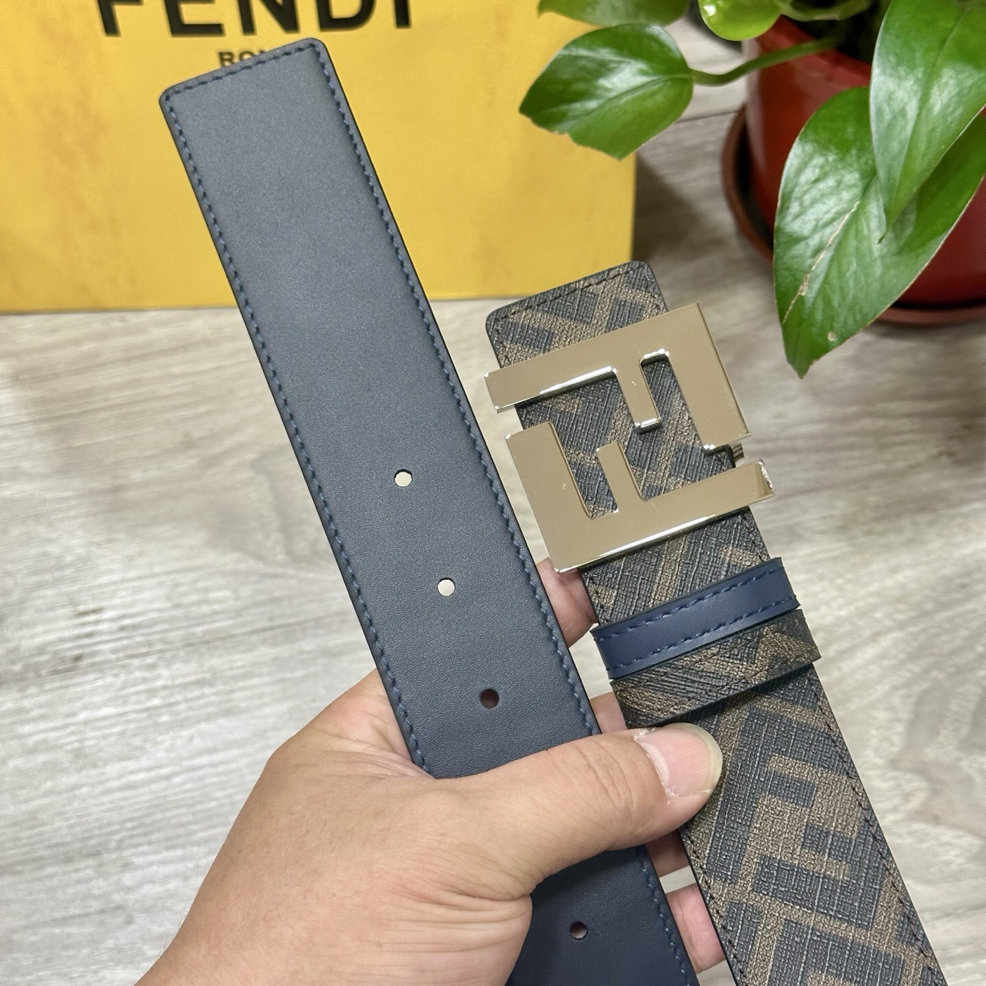 フェンディ「Fendi」FFベルト - リバーシブル フックベルト