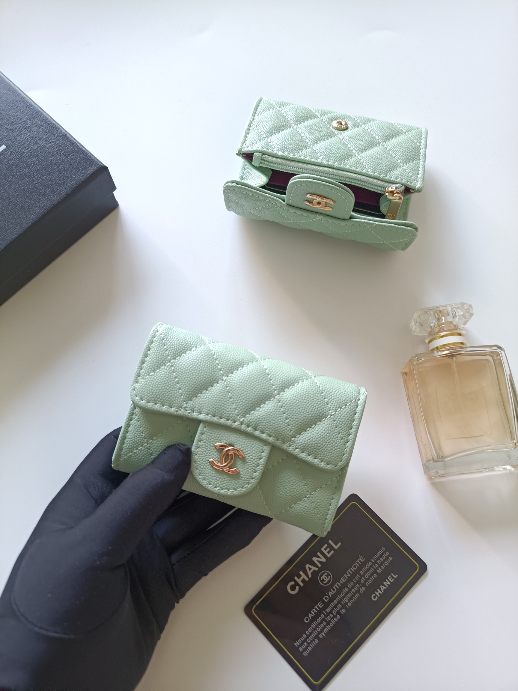 シャネル「Chanel」シャネル クラシック ジップ カードホルダー / コインケース
