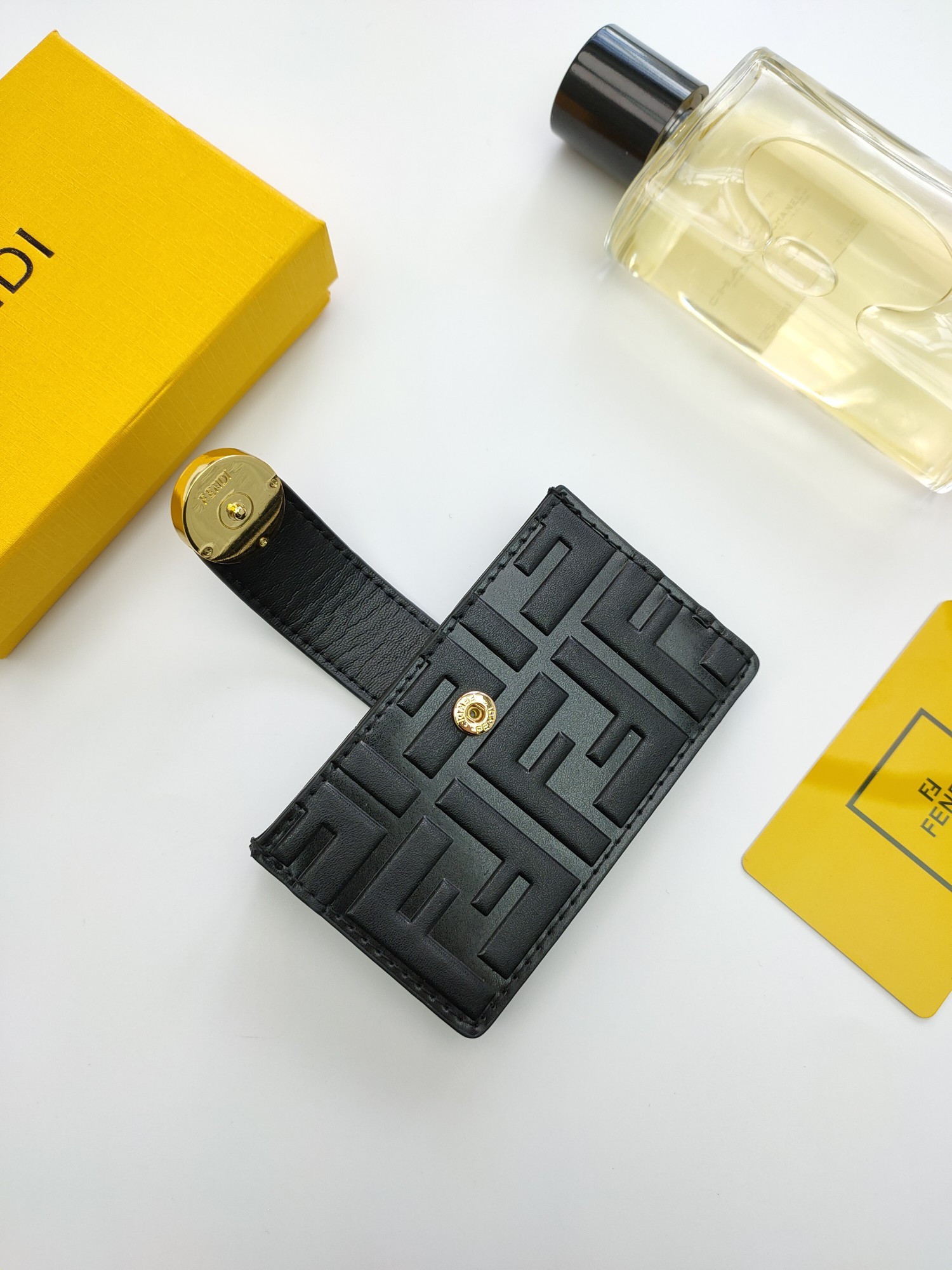 フェンディ「Fendi」フェンディ F is Fendi カードケース / カードホルダー