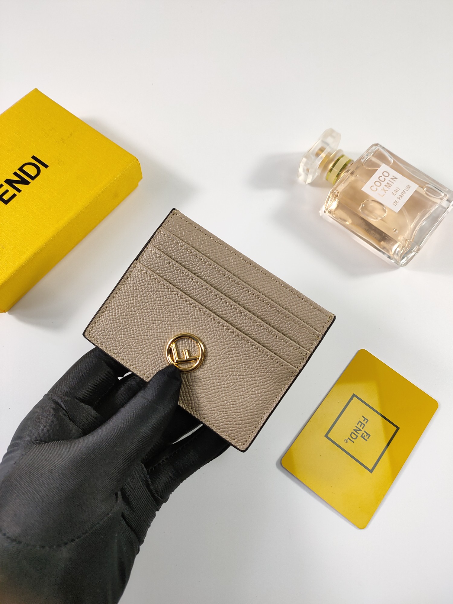 フェンディ「Fendi」フェンディ FF ダイヤモンズ カードケース / カードホルダー