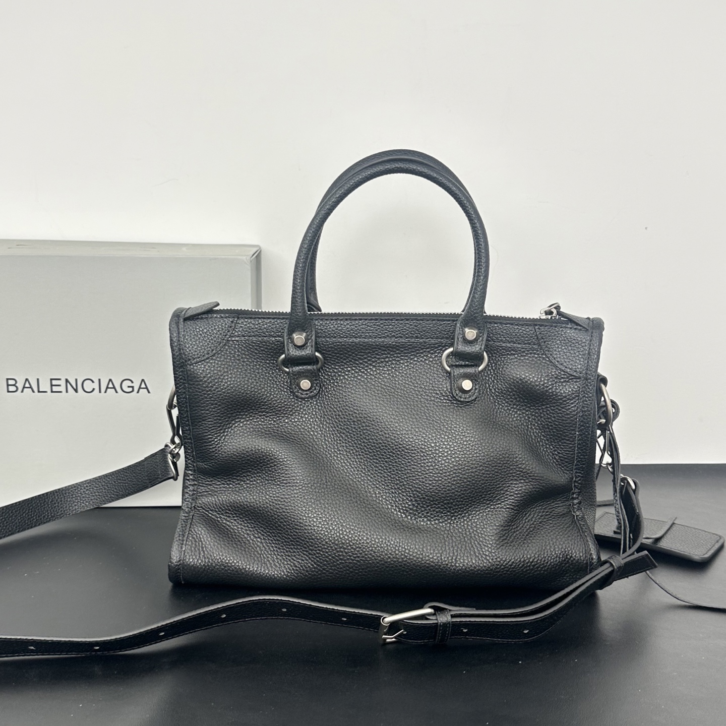 バレンシアガ「Balenciaga」バレンシアガ ル・シティ スモール / ショルダーバッグ