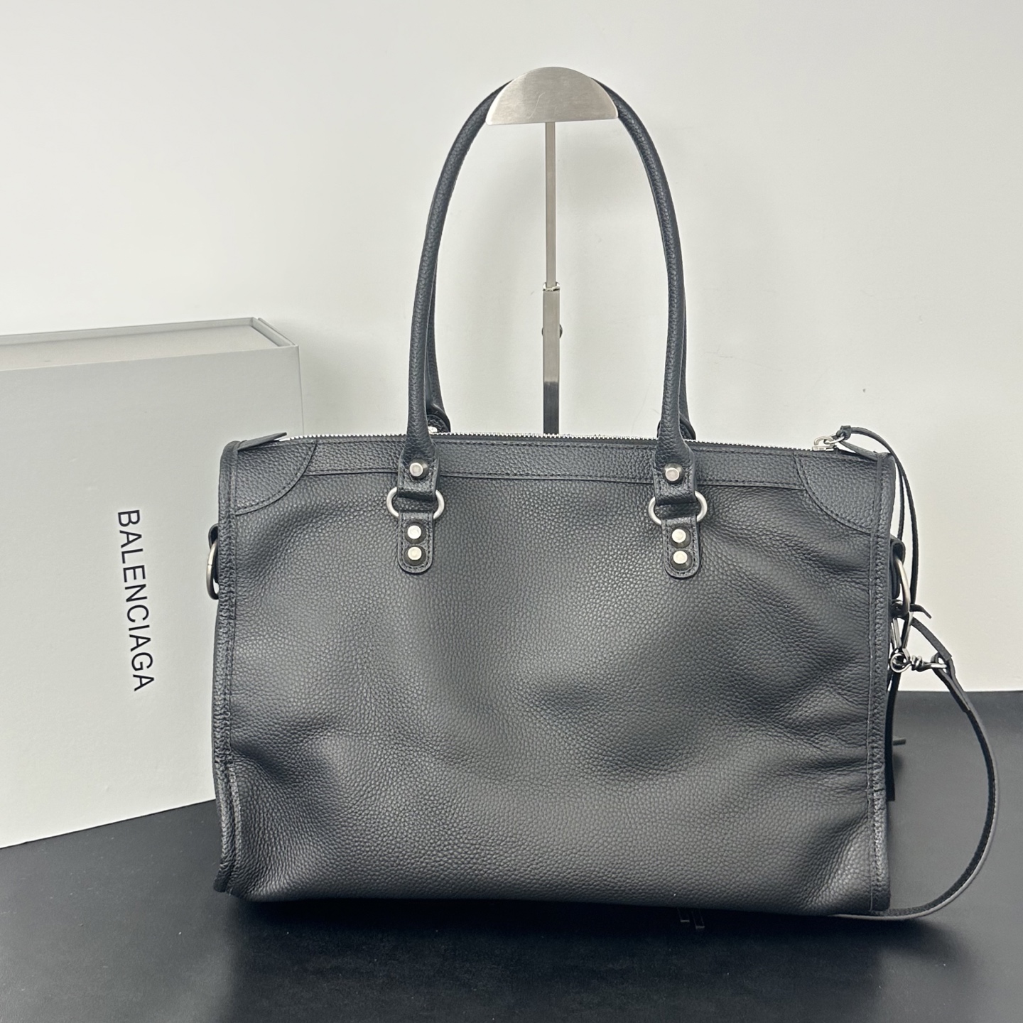 バレンシアガ「Balenciaga」バレンシアガ ル・シティ / ショルダーバッグ
