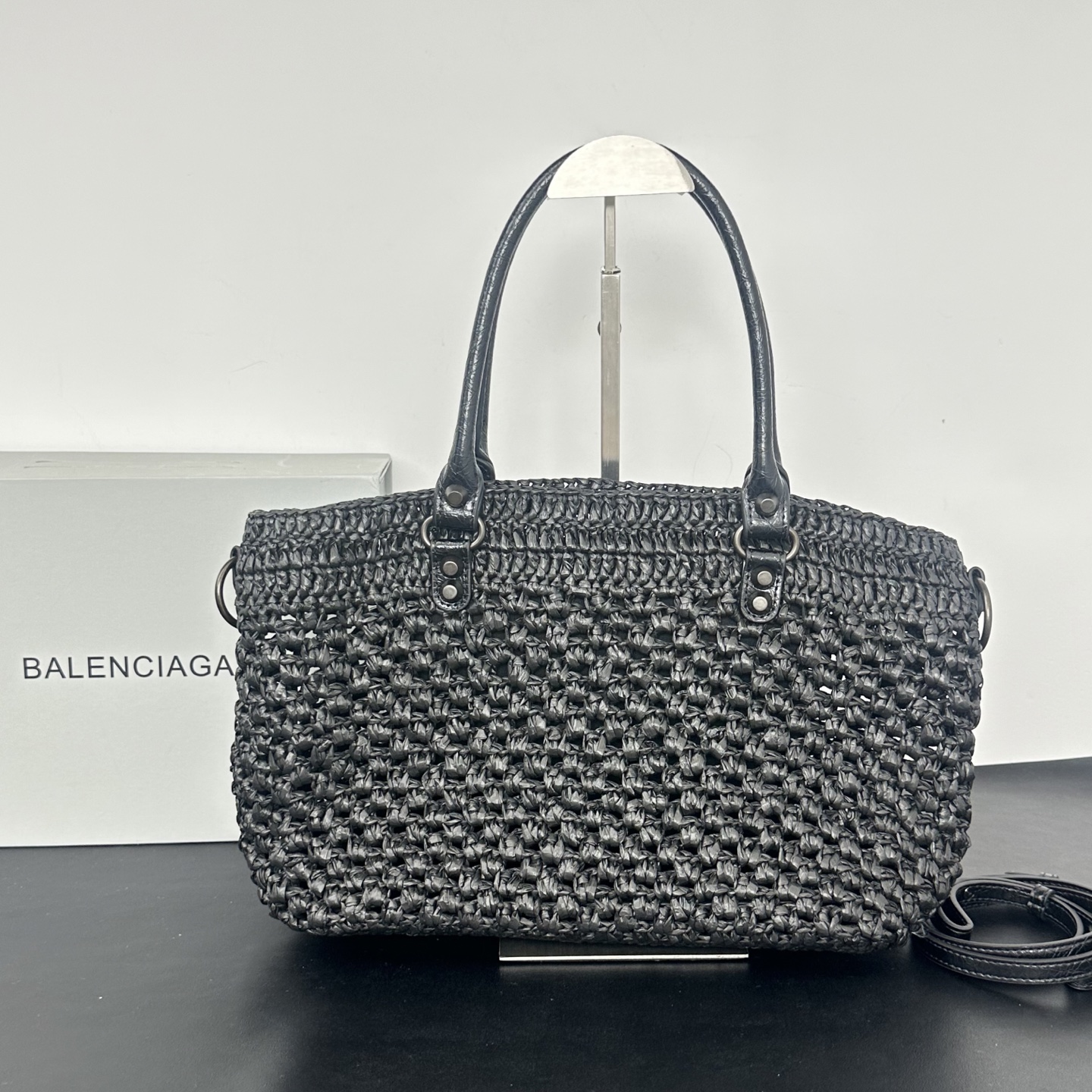 バレンシアガ「Balenciaga」バレンシアガ ル・シティ バスケット / ラフィアトートバッグ