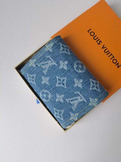 ルイ・ヴィトン「Louis Vuitton」ルイ・ヴィトン ヴィクトリーヌ ウォレット M82959 / 二つ折り財布