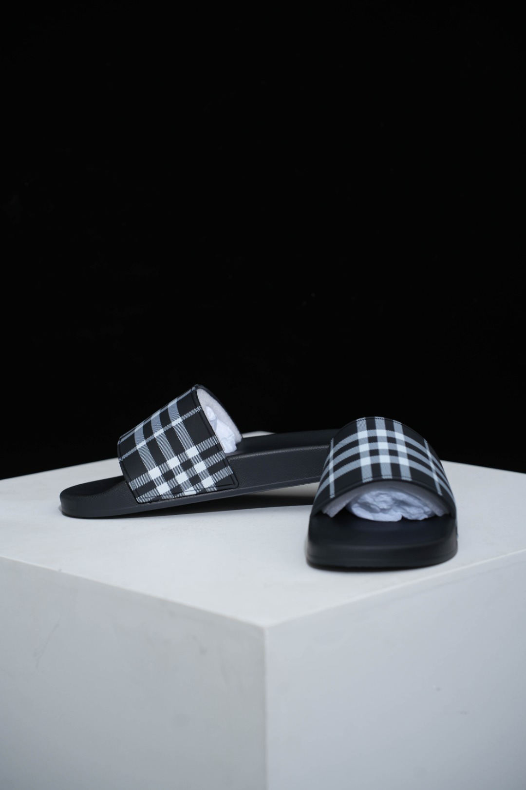 バーバリー「Burberry」バーバリー ヴィンテージ チェック スライドサンダル / ビーチサンダル