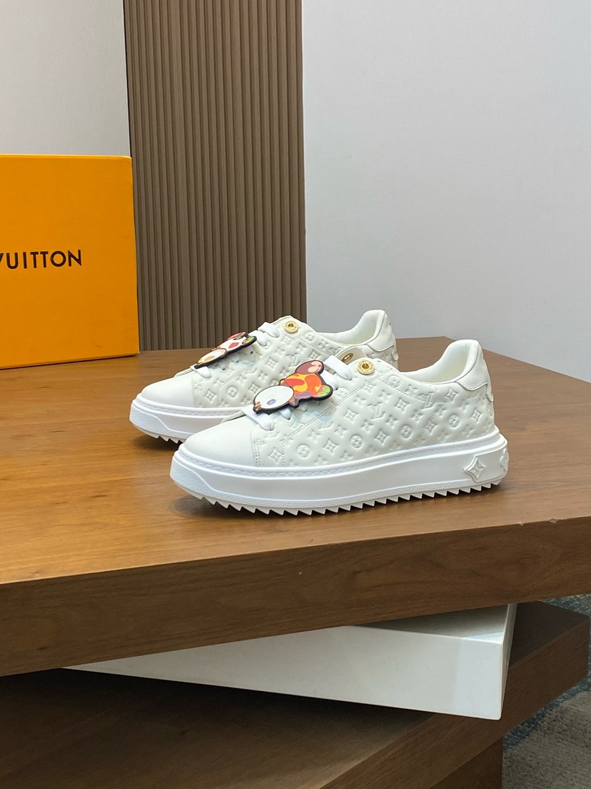ルイ・ヴィトン「Louis Vuitton」ルイ・ヴィトン シルクカーフスキン スニーカー / ユニセックススポーツシューズ