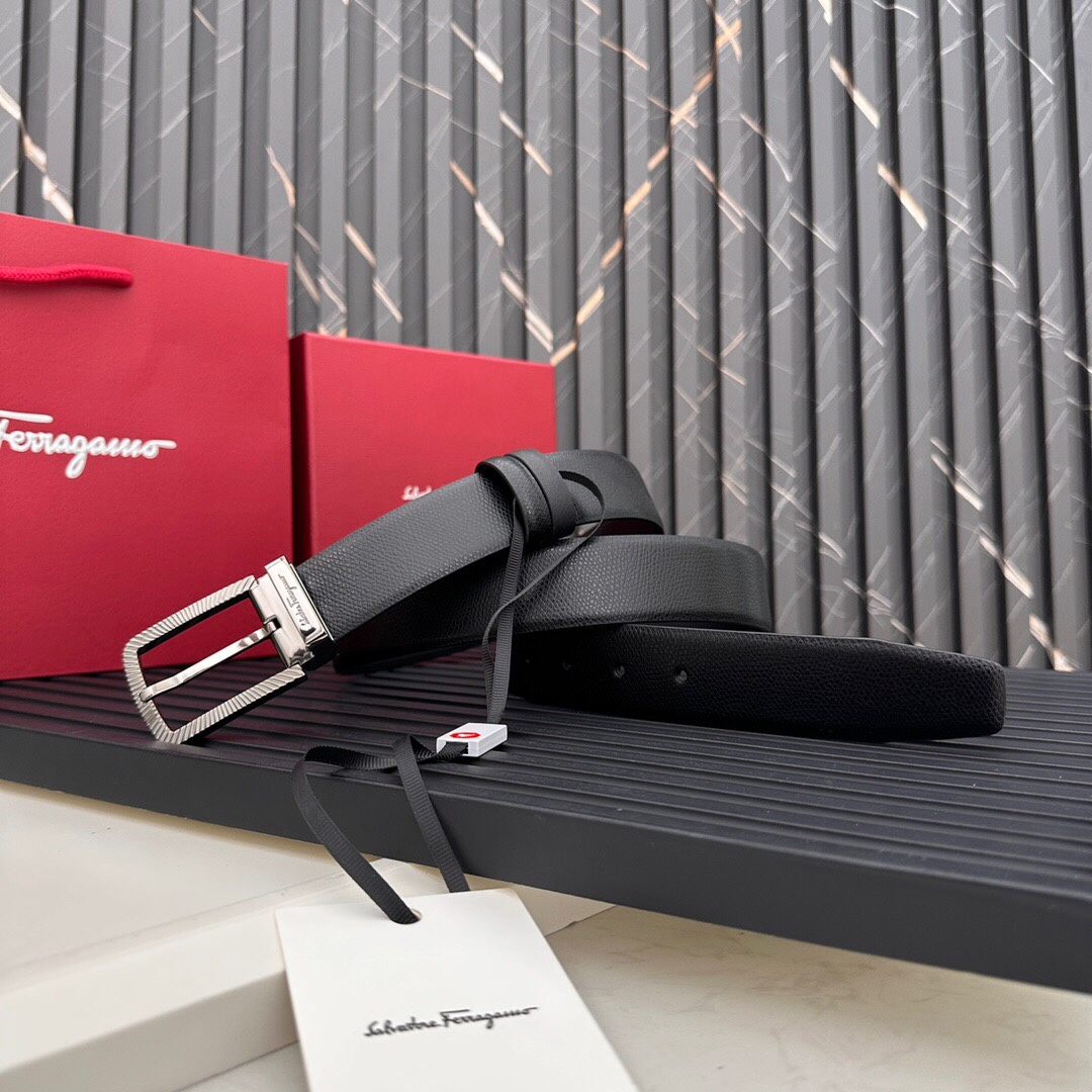 フェラガモ「Ferragamo」リバーシブルベルト