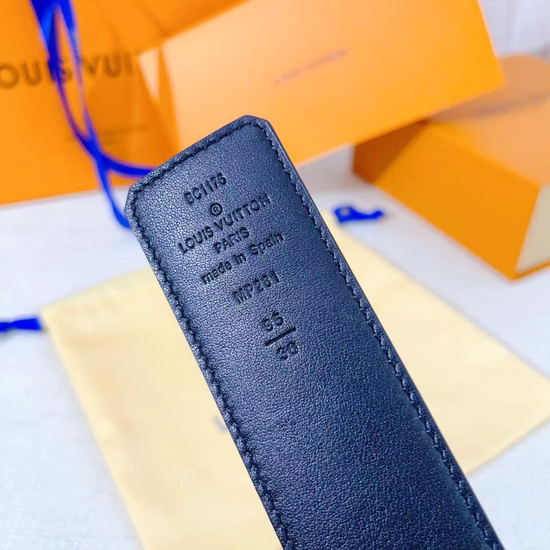 ルイ・ヴィトン「Louis Vuitton」ベルト･LV イニシャル 40MM