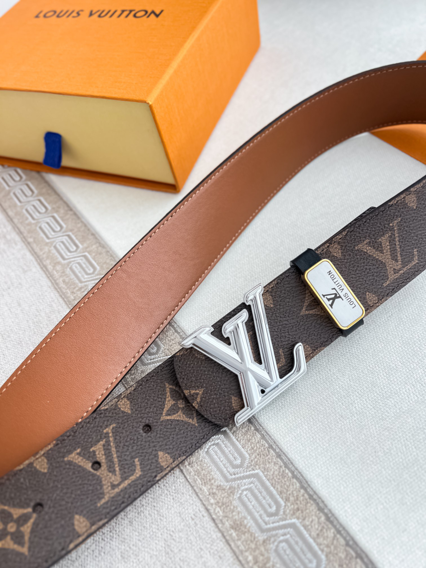 ルイ・ヴィトン「Louis Vuitton」プレミアム トゴレザーベルト / ハイエンドウエストベルト
